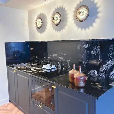 Lemon Apartment